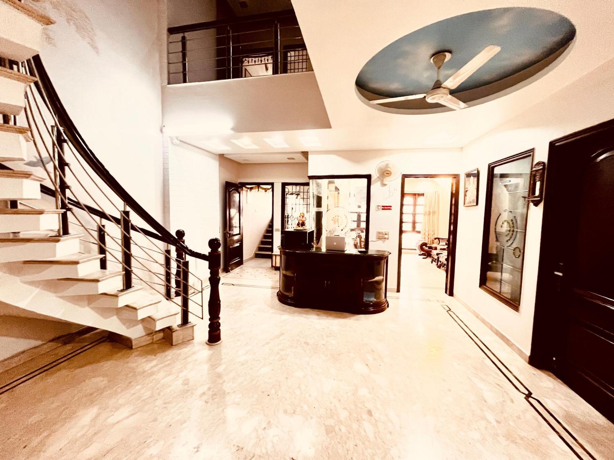 South Inn - Green Park Near Hauz Khas South Delhi Νέο Δελχί Εξωτερικό φωτογραφία