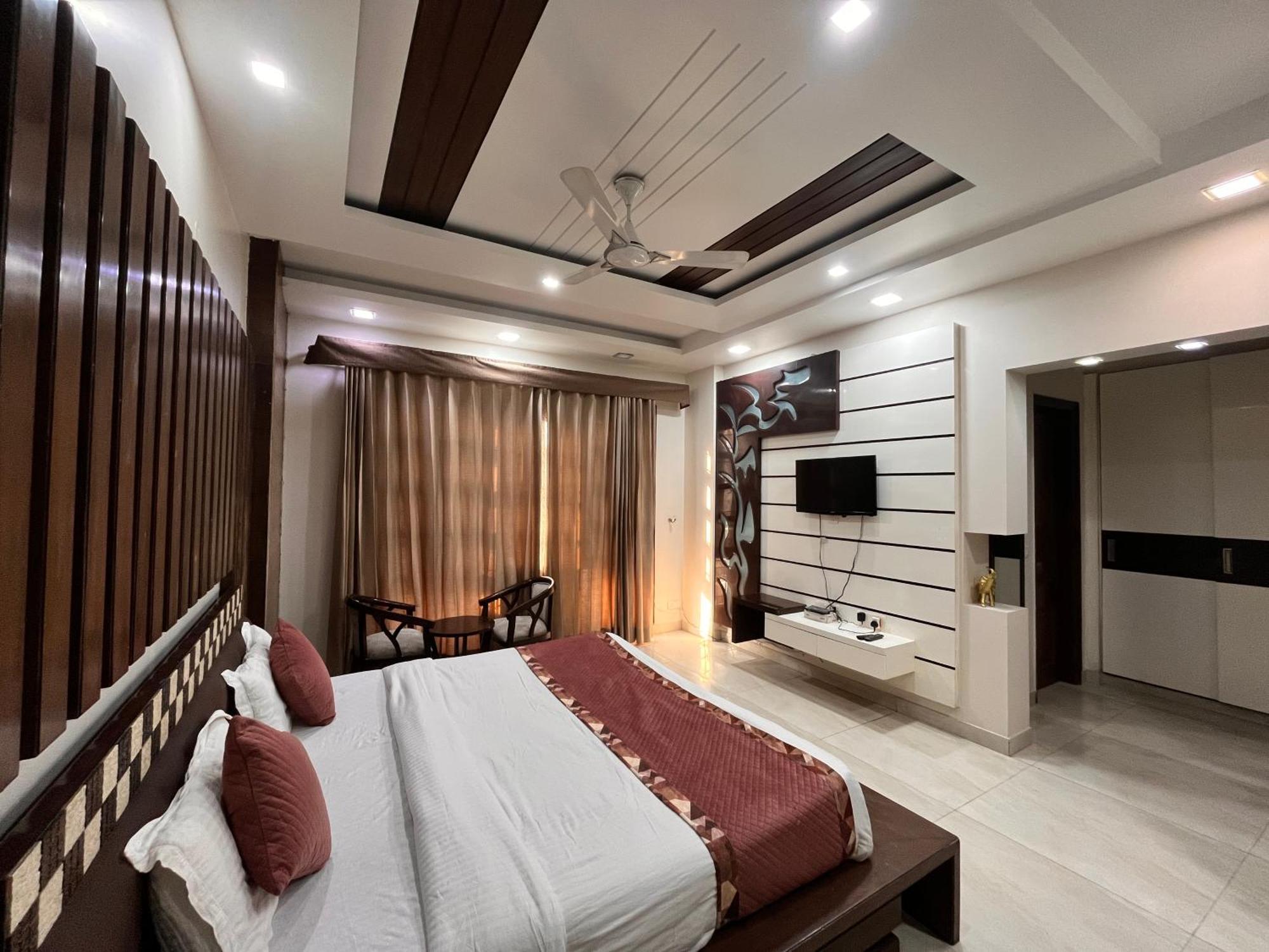 South Inn - Green Park Near Hauz Khas South Delhi Νέο Δελχί Εξωτερικό φωτογραφία